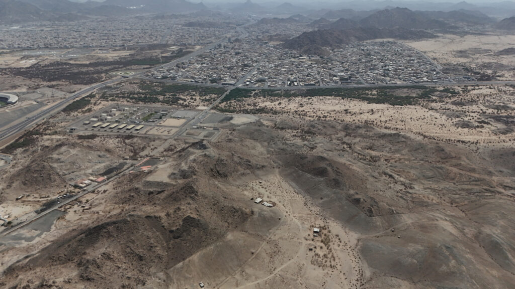 2- أرض زراعية – أحد