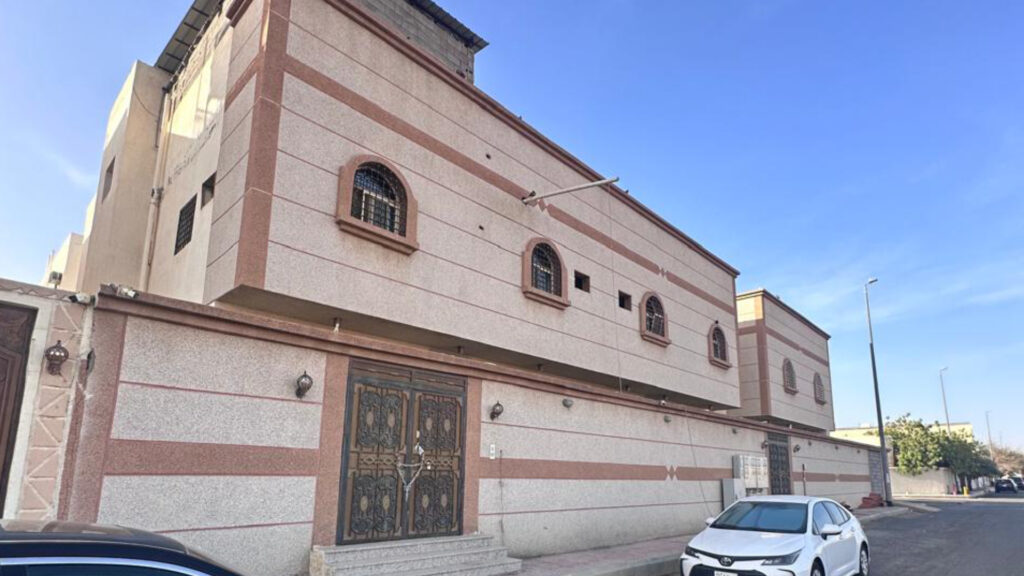 7- 3 فلل سكنية حي شوران/ج