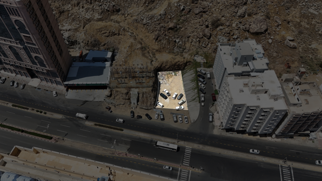 10- أرض سكنية ﺗﺠﺎرﻳﺔ بحي الجامعة / مكه المكرمه – بمساحة 768 م²