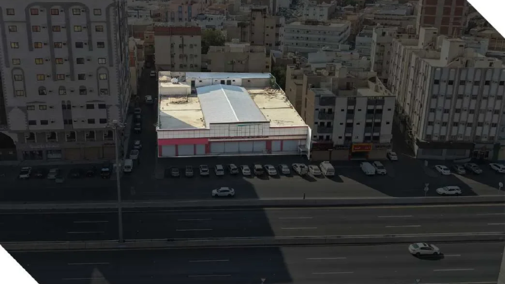 11-ﺻﺎﻟﺔ ﺗﺠﺎرﻳﺔ بمدينة مكه المكرمه – بمساحة 2095.4 م2