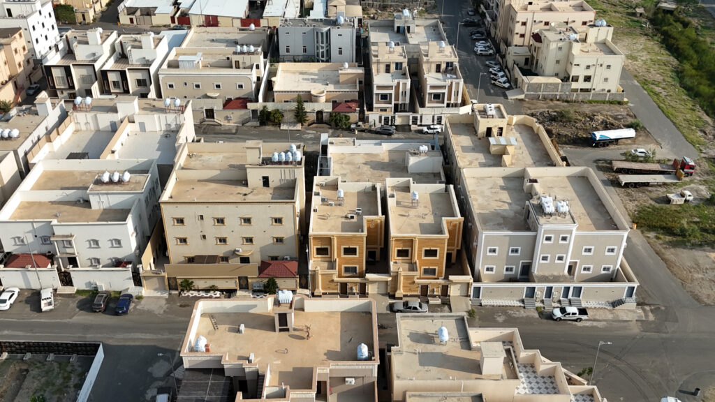 1-فيلا سكنية بحي النور غرب طريق وادي بن هشبل رقم 6