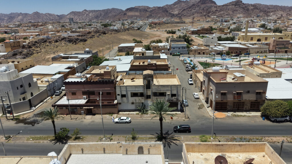 8-عمارة بحي البادية