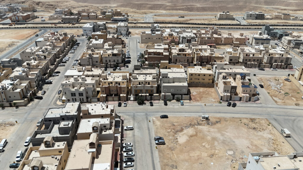 3-فيلا سكنية في حي لبن بمساحة 282.39م قطعة رقم 3601