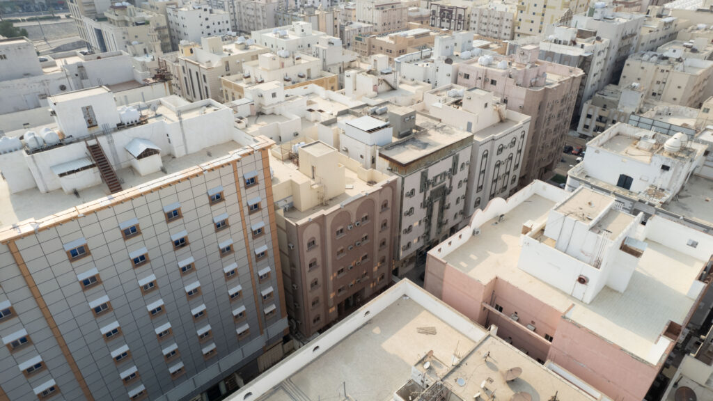 7- عمارة سكنية بحي العزيزية / مكه المكرمه – بمساحة 487.7 م²