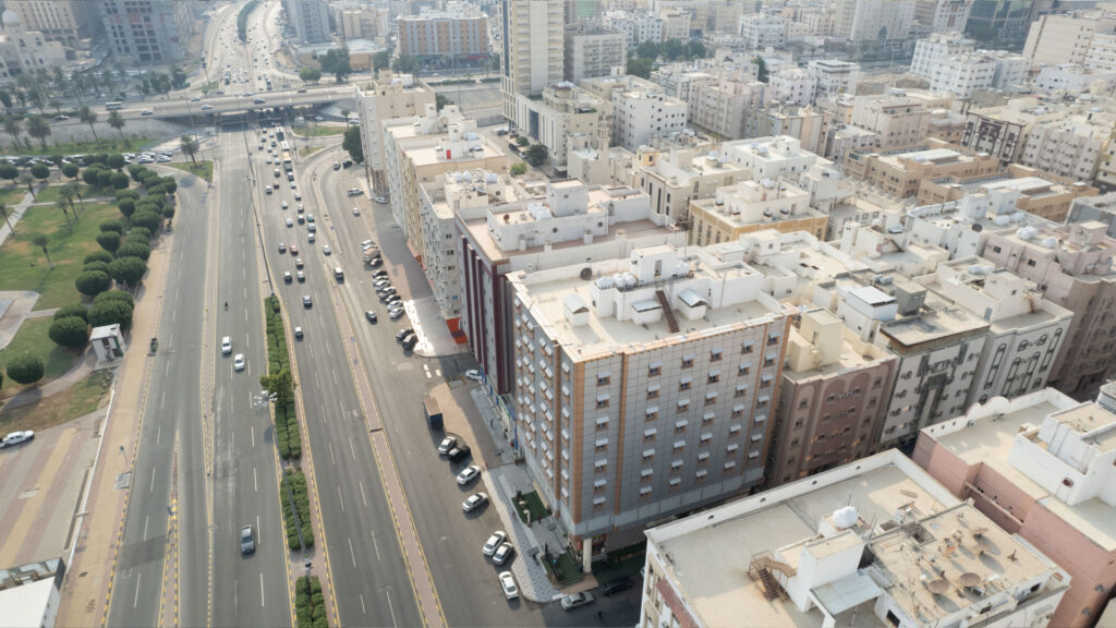 7- عمارة سكنية بحي العزيزية / مكه المكرمه – بمساحة 487.7 م²