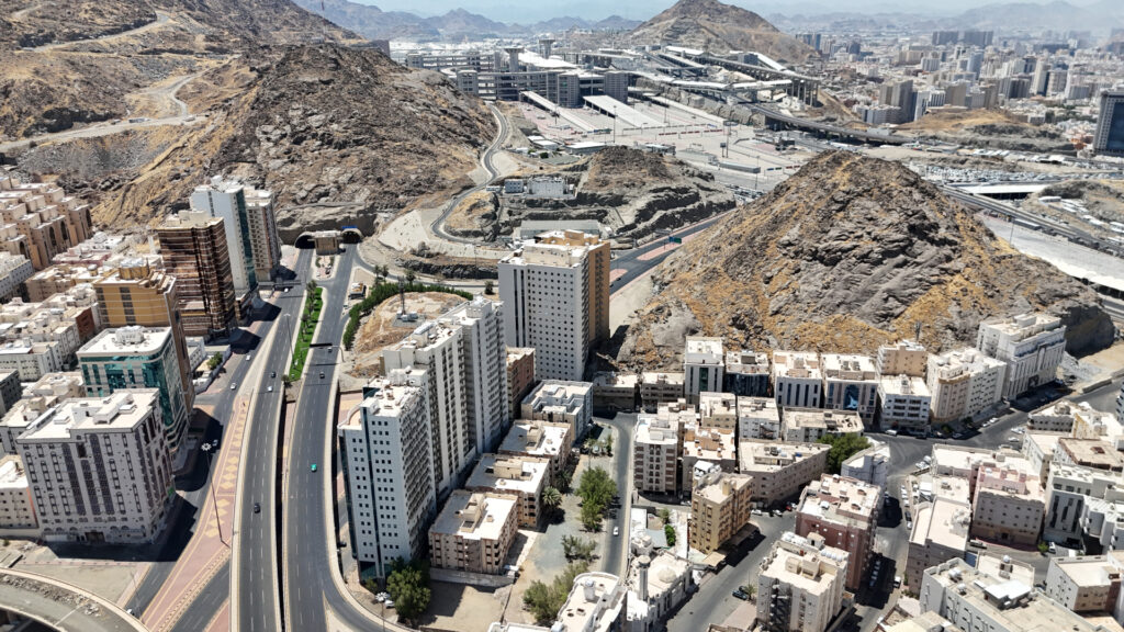 8- عمارتين سكنية حي مخطط الأمير عبدالله الفيصل بمدينة مكه المكرمه – بمساحة 1892.25 م²