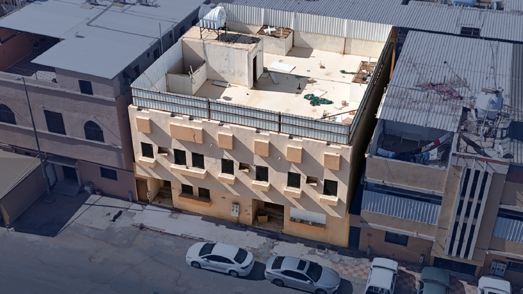 11 – عمارة سكنية بمساحة 225 م² في مدينة تبوك