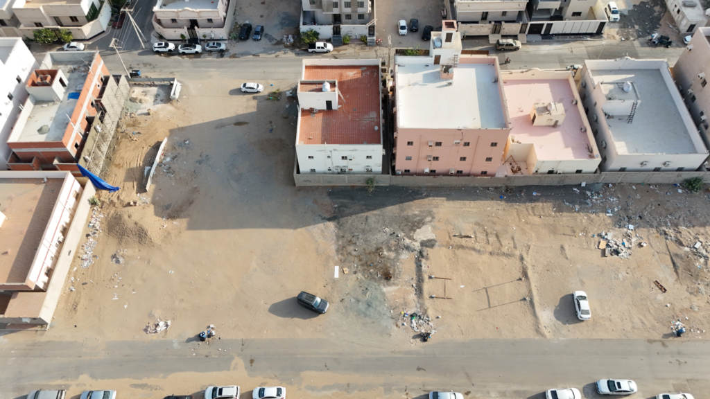 7-أرض سكنية 400م2 بحي القرنية