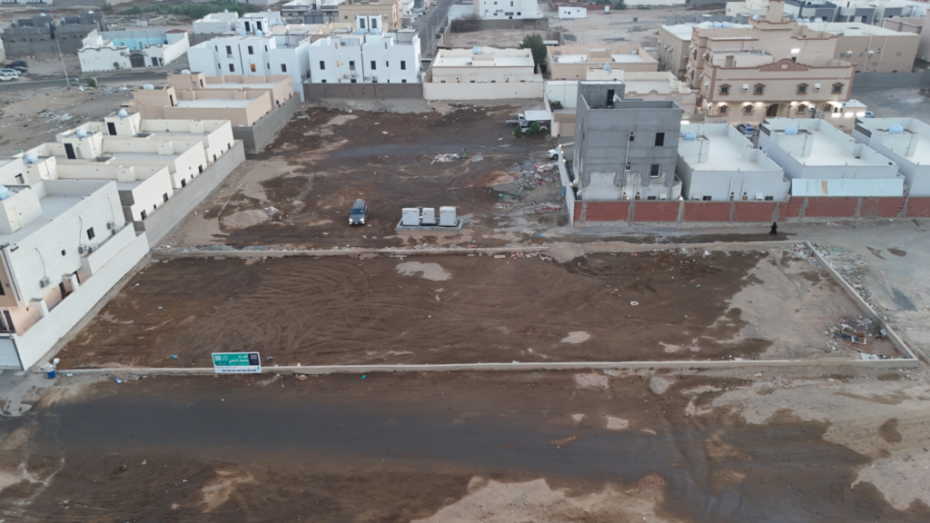 8-أرض سكنية 587م2 بحي بحرة طريق مكة جدة القديم
