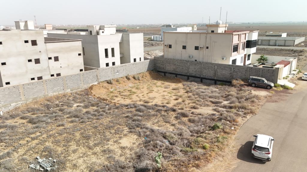 2-أرض سكنية – خارج حدود النطاق