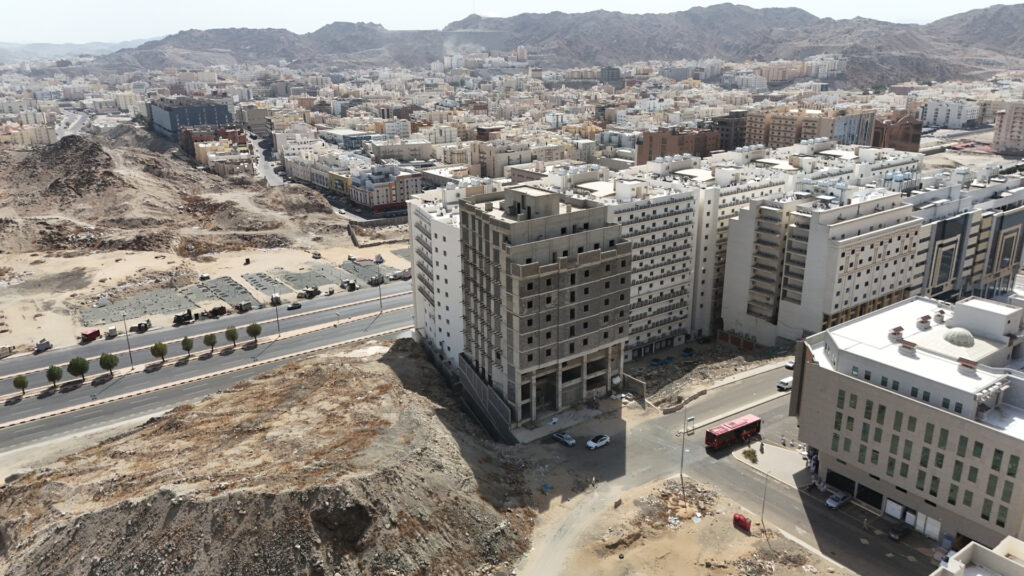 19-عمارة قيد الإنشاء – بطحاء قريش (اﻟﺒﻴﻊ ﻣﺸﺎع ﺑﻨﺴﺒﺔ 66.66٪)