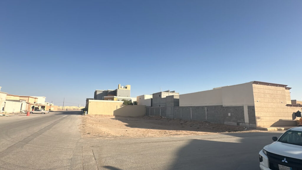3-أرض سكنية بحي فليج بمدينة حفر الباطن
