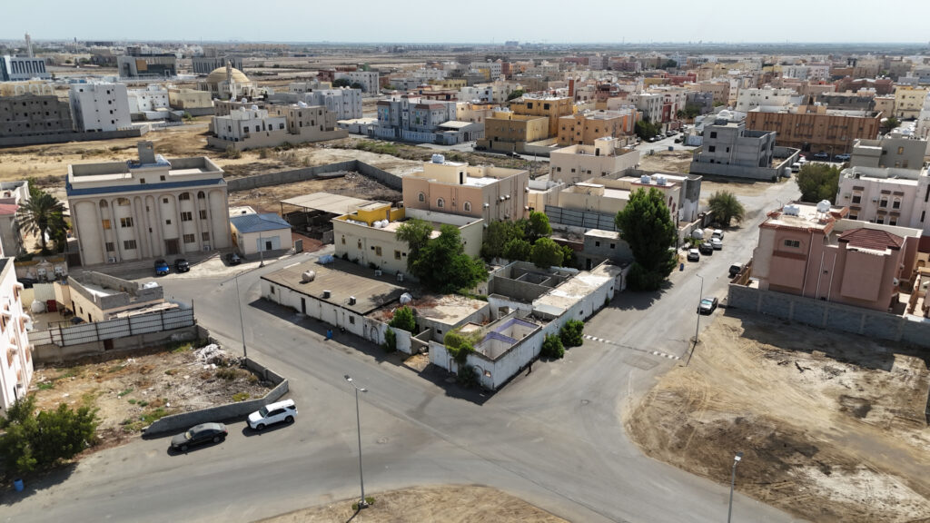 6-بيت شعبي بحي الروضة الشمالي