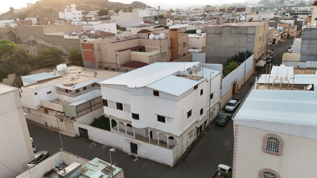 3-عمارة سكنية 400م2 بحي قروى