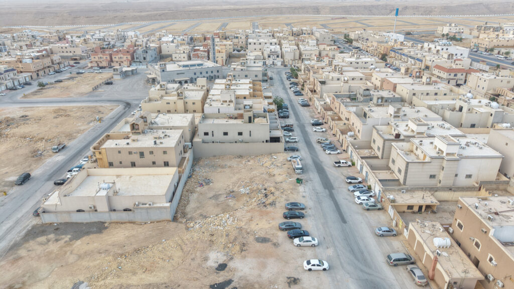 3-أرض سكنية