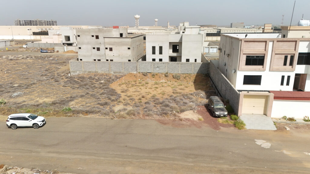 2-أرض سكنية – خارج حدود النطاق