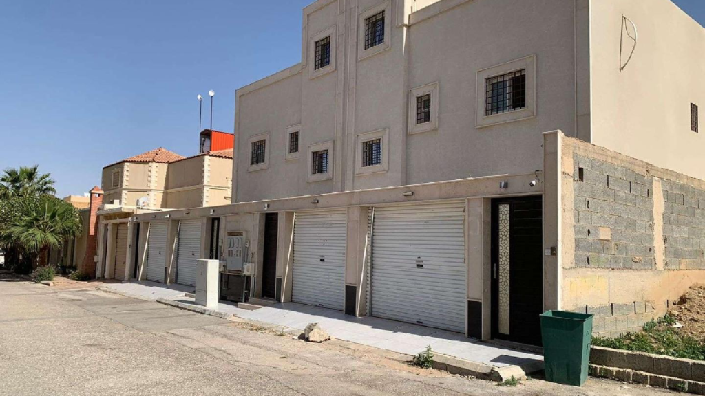 9- شقة سكنية حي الجال الشرقي بمدينة عنيزه – بمساحة 131.5 م²