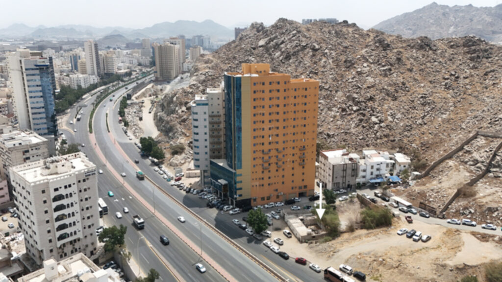 16-بيت شعبي بمدينة مكة المكرمة حي العزيزية الضفة الغربية