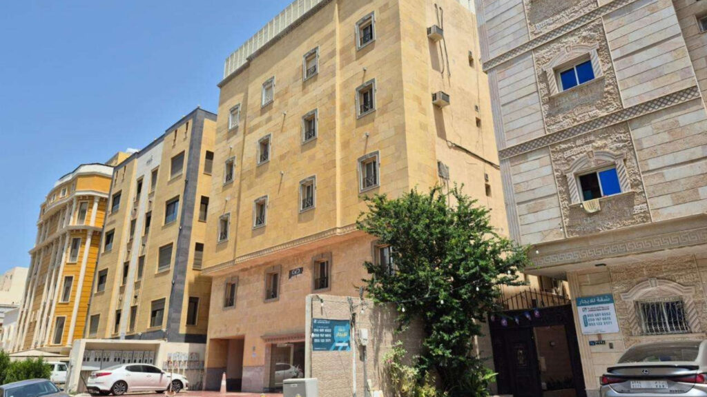 5-شقة سكني