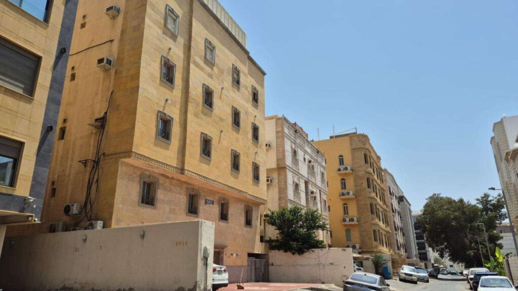5-شقة سكني