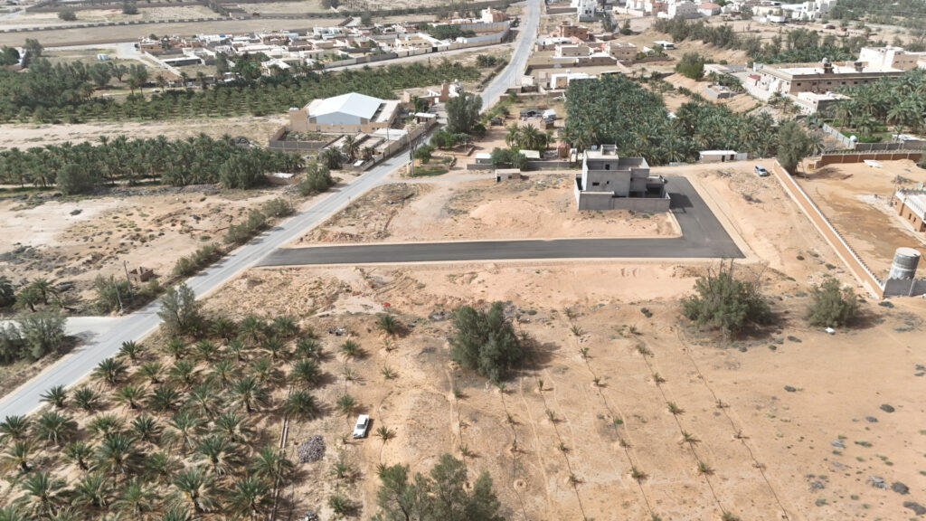 12-أرض بحي الخضر