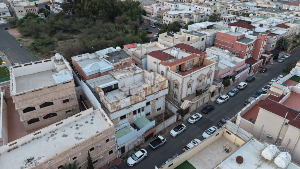 10-فيلا سكنية بمساحة 417.17 م ( الطائف – أم العراد )