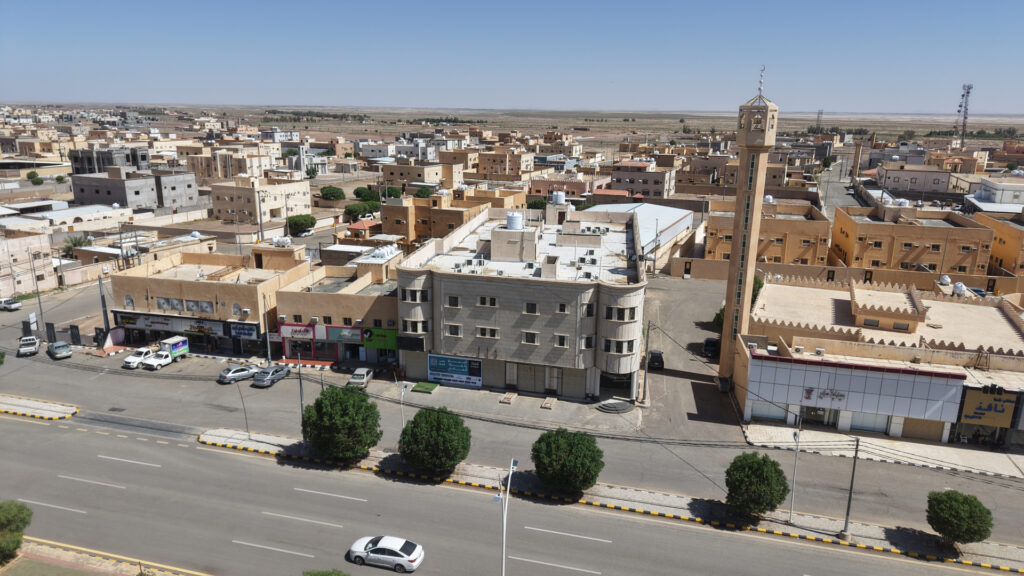 8-عمارة تجارية سكنية