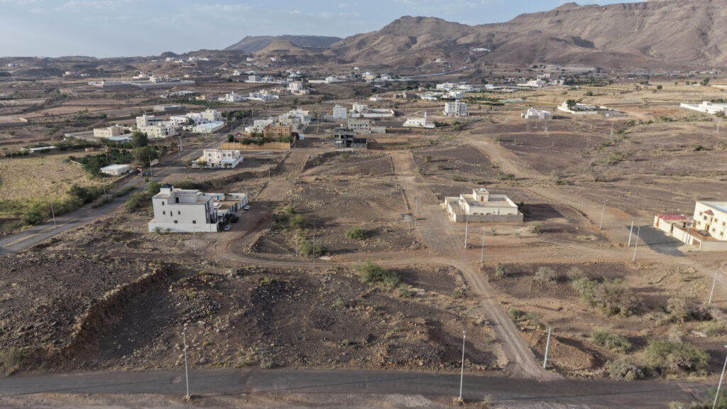 1-أرض سكنية