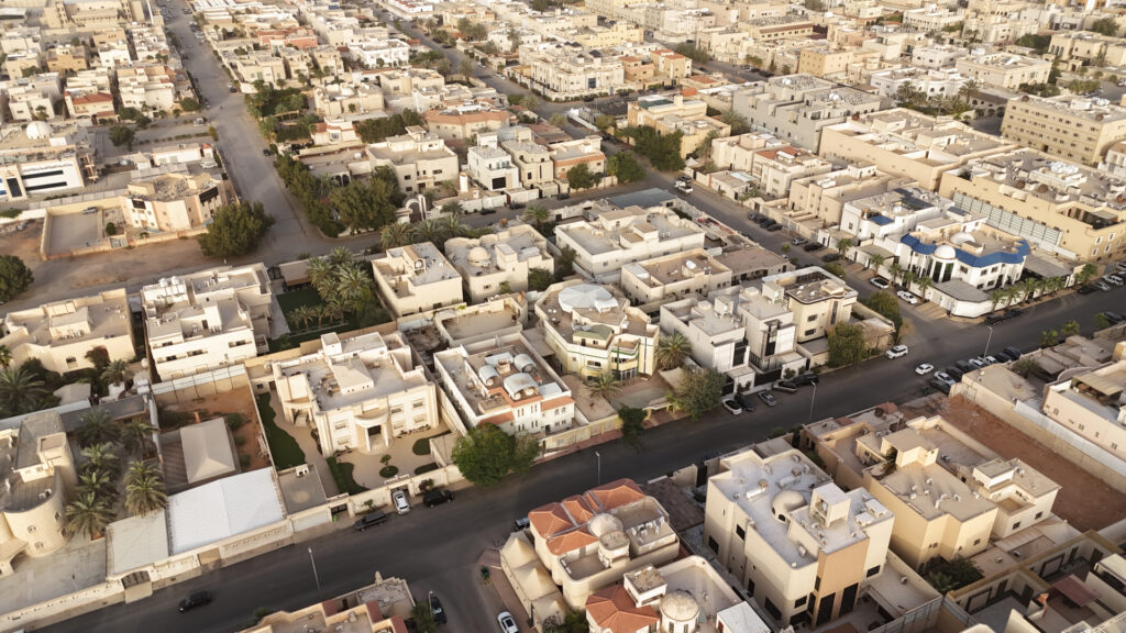 1-فلتين بحي الروضة بمدينة الرياض