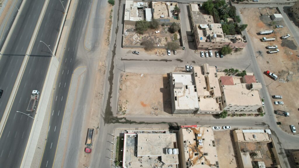 02 – أرض بحي الغنامية / الرياض – بمساحة 842.04 م²