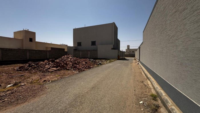 4- أرض سكنية في البدائع بمساحة 537.5 م² في مدينة البدائع