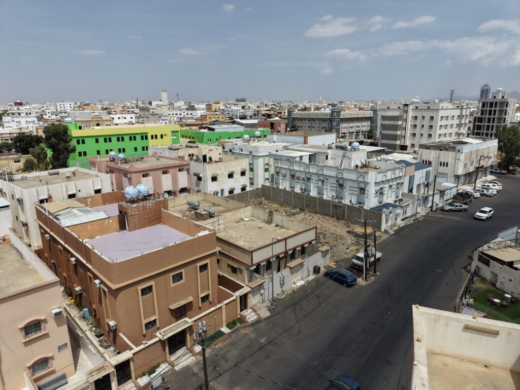 7-فيلا سكنية بخميس مشيط بحي شمال خط المطار القديم ج بمساحة 480.5 م² في مدينة خميس مشيط