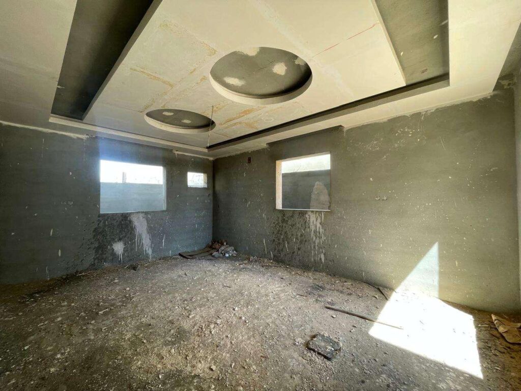 1-فيلا سكنية – حي النزهة بمساحة 621 م² في مدينة القريات