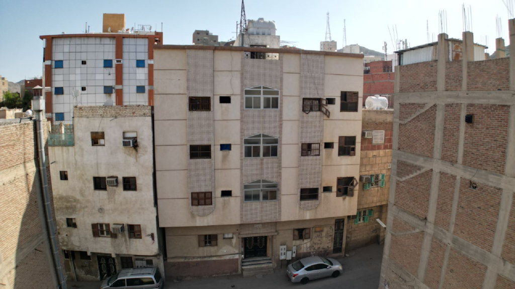 1- عمارة – الأندلس