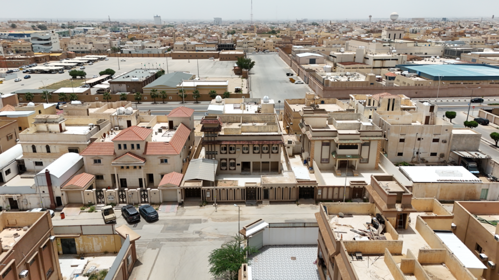 2- فيلا سكنية 625م2 بحي الصفراء