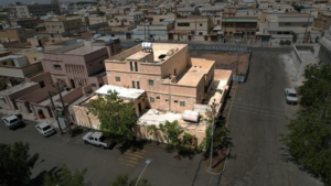 18- فيلا سكنية بمساحة 563.2م صك رقم 360625005187