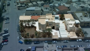 1- فلتين سكنية بمساحة 2360 م بحي جرير بمدينة الرياض صك رقم /410123042511
