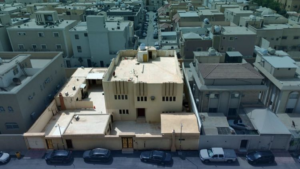 5- فيلا سكنية بحي النهضة على واجهتين متظاهرات بمدينة الرياض صك رقم / 1180700514400000
