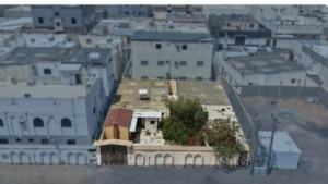 2- مبني تجاري / سكني في حي ابو مرخة صك/7624450272900000