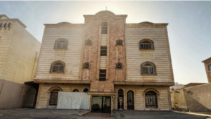 5- شقة سكنية بالدمام حي النور صك رقم 730109002188