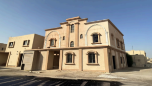 7- شقة سكنية بالدمام حي ضاحية الملك فهد صك رقم 730110007193