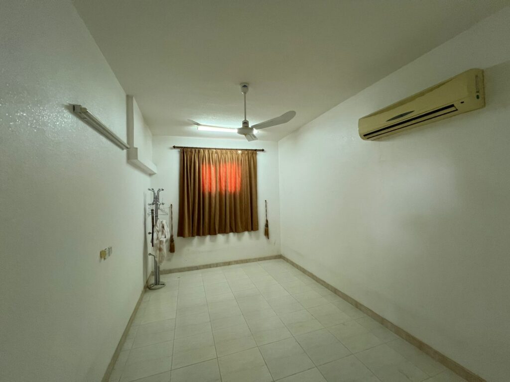 11- فيلا سكنية في عنيزة بحي الفخارية بمساحة 641 م² في مدينة عنيزة