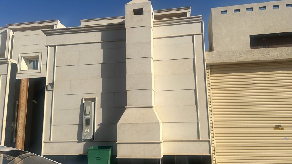 7- فيلا سكنية – حي المنار بمساحة 263.85 م² في مدينة عنيزة