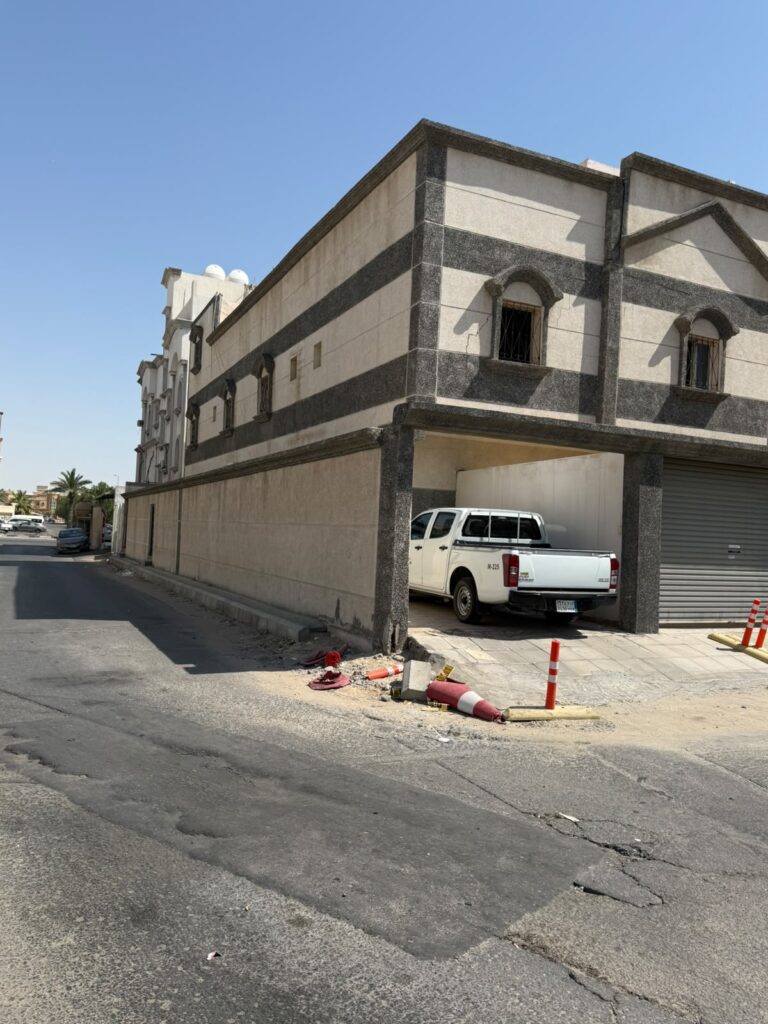 08 – شقة سكنية بحي بدر / الدمام – بمساحة 241.04 م²