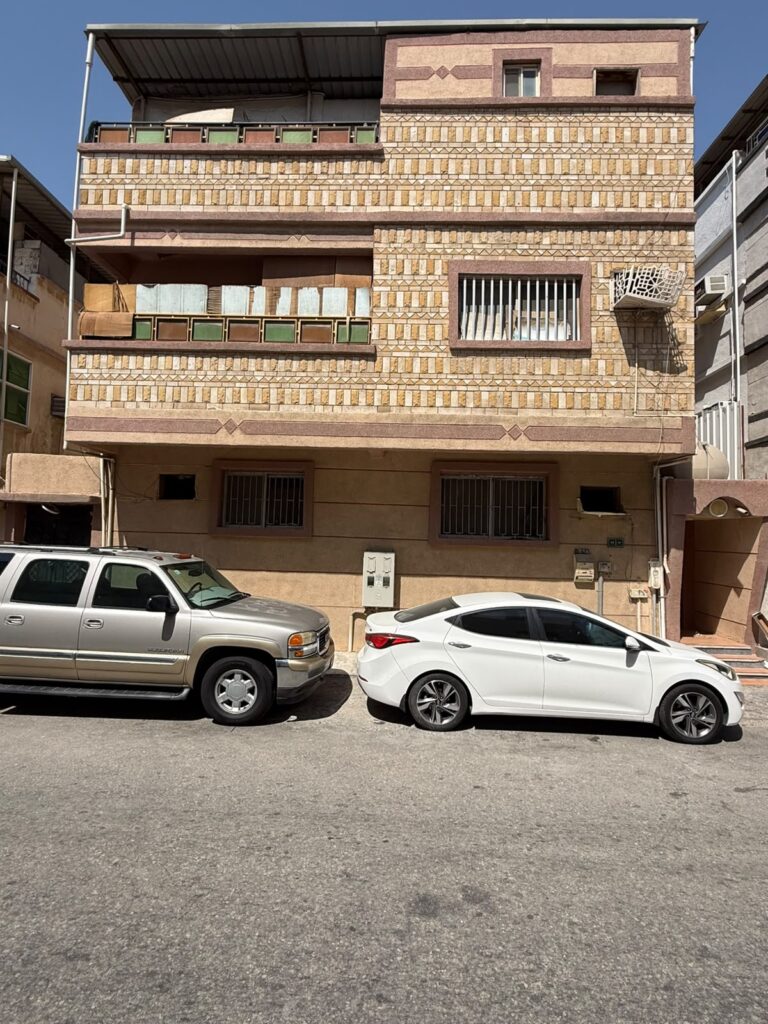 02 – عمارة سكنية بحي القادسية / الدمام – بمساحة 116.5 م²
