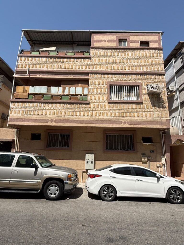 02 – عمارة سكنية بحي القادسية / الدمام – بمساحة 116.5 م²