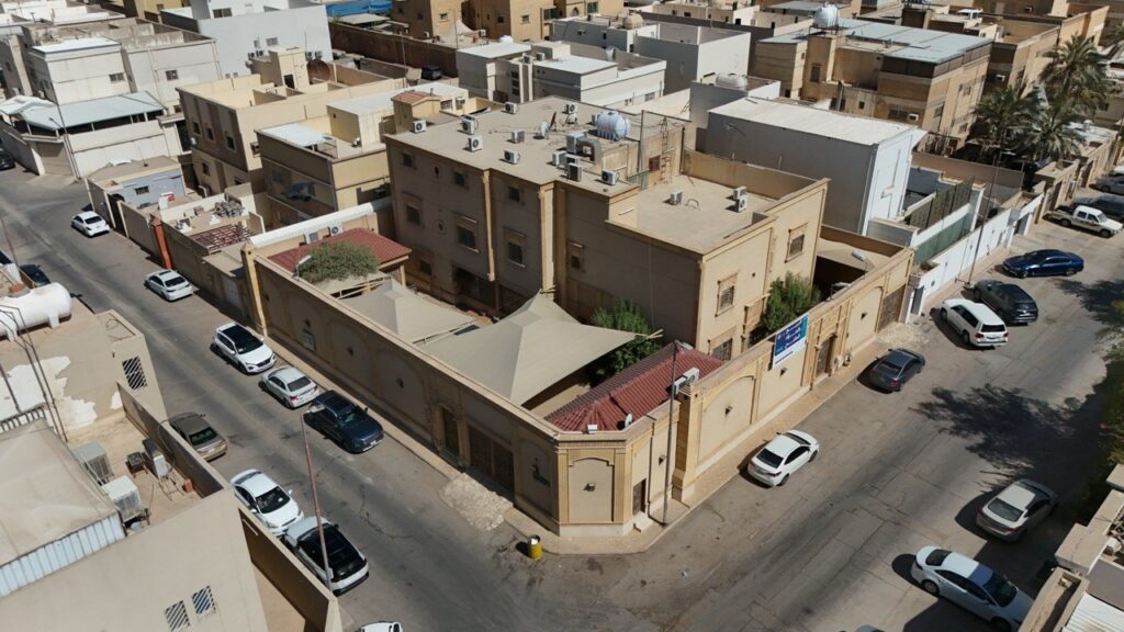 2-فيلا سكنية بمساحة 854 م² في مدينة الرياض