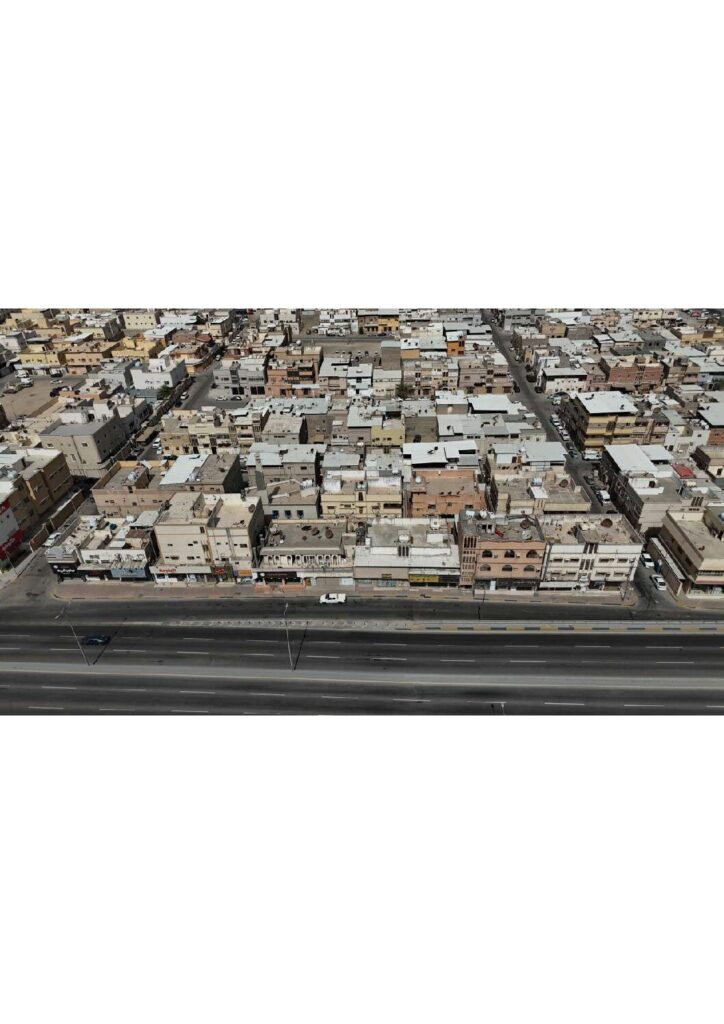 4- عمارة تجاري سكني بحي عين موسي بمساحة 325 م² في مدينة الهفوف