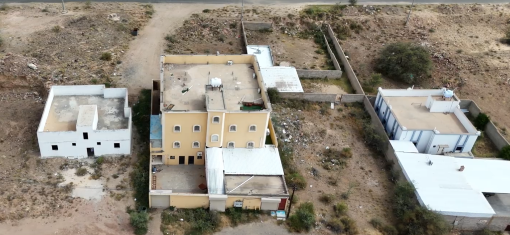 3- فيلا سكنية عظم بحي جوف ال الشواط بصك 495024023595