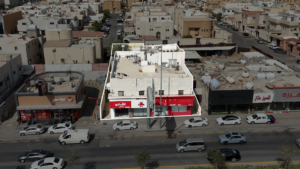 8-عمارة سكنية تجارية في حي القدس